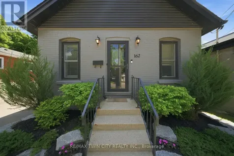 162 Grand River Avenue Brantford ON N3T 4X6