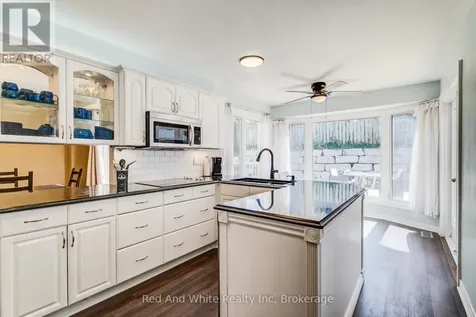 13 Gateview Drive Waterloo ON N2T 1A3