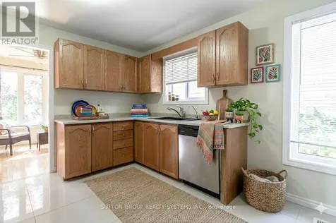 19 Lorraine Drive Cambridge ON N1R 6N9