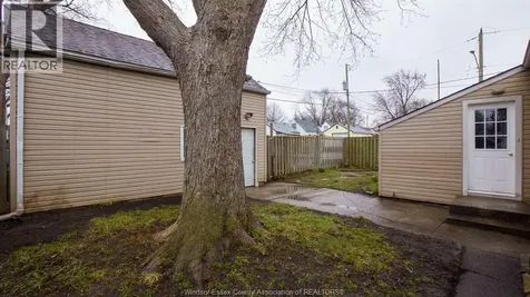 1296 Elm Avenue Windsor ON N8X 2B5