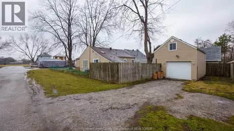 1296 Elm Avenue Windsor ON N8X 2B5