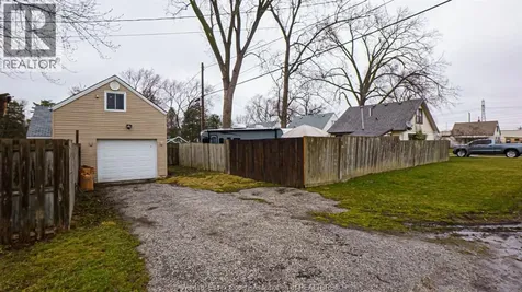 1296 Elm Avenue Windsor ON N8X 2B5