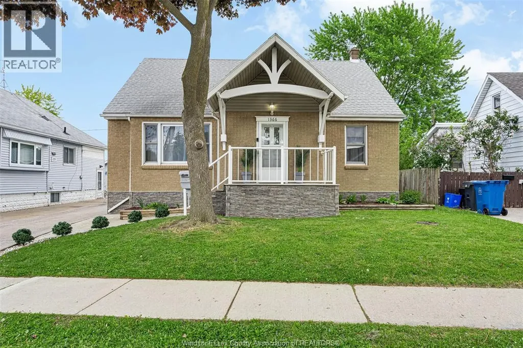1366 Lillian Avenue Windsor ON N8X 4A5