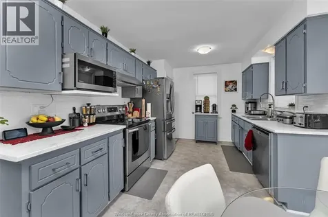 1366 Lillian Avenue Windsor ON N8X 4A5