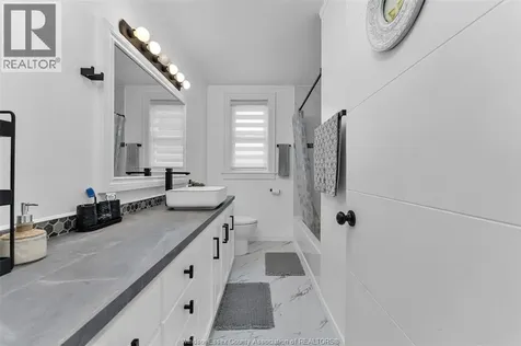 1366 Lillian Avenue Windsor ON N8X 4A5