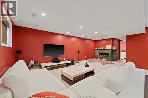 398 Poplar Drive Lakeshore ON N0R 1A0
