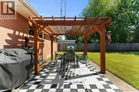 67 Danforth Avenue Leamington ON N8H 2P8