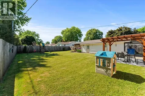 67 Danforth Avenue Leamington ON N8H 2P8