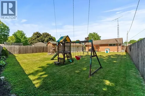67 Danforth Avenue Leamington ON N8H 2P8