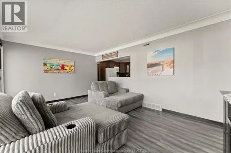 67 Danforth Avenue Leamington ON N8H 2P8