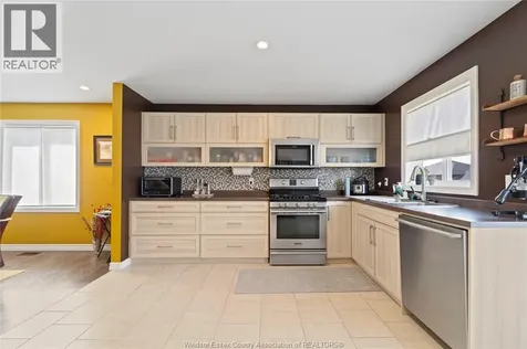 398 Poplar Drive Lakeshore ON N0R 1A0