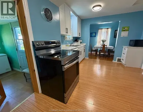141 Poplar Street Chatham ON N7L 1K4