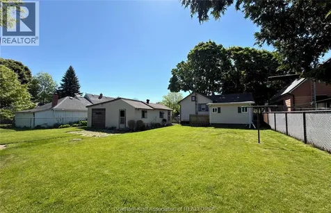 141 Poplar Street Chatham ON N7L 1K4