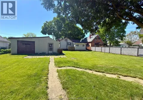141 Poplar Street Chatham ON N7L 1K4