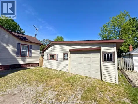 141 Poplar Street Chatham ON N7L 1K4