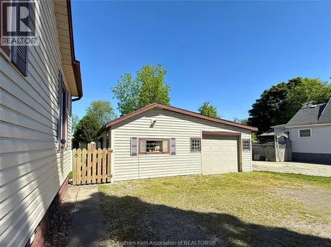 141 Poplar Street Chatham ON N7L 1K4