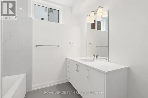 6954 Notre Dame Street Ottawa ON K1C 1H7