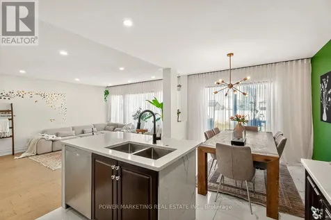 657 Clearbrook Drive North Ottawa ON K2J 5S1
