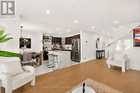 657 Clearbrook Drive North Ottawa ON K2J 5S1
