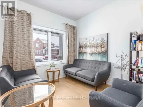 657 Clearbrook Drive North Ottawa ON K2J 5S1