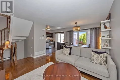 226 Arrita Street Ottawa ON K2S 0J7