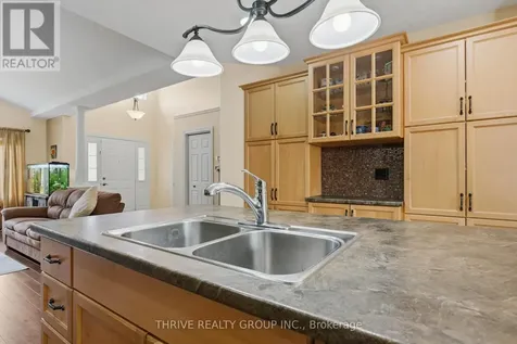 73 Greenway Boulevard St. Thomas ON N5P 4P8