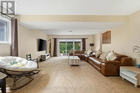 73 Greenway Boulevard St. Thomas ON N5P 4P8