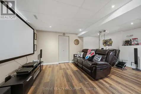 73 Greenway Boulevard St. Thomas ON N5P 4P8