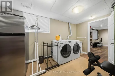 73 Greenway Boulevard St. Thomas ON N5P 4P8