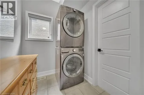 187 Forest Creek Drive Kitchener ON N2R 0M1
