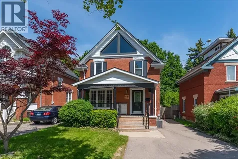 40 Woodland Avenue Kitchener ON N2M 3G7