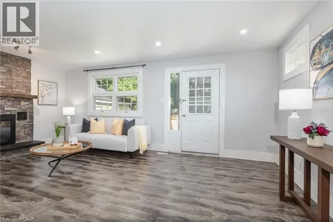 40 Woodland Avenue Kitchener ON N2M 3G7