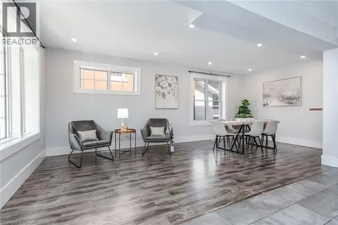 40 Woodland Avenue Kitchener ON N2M 3G7