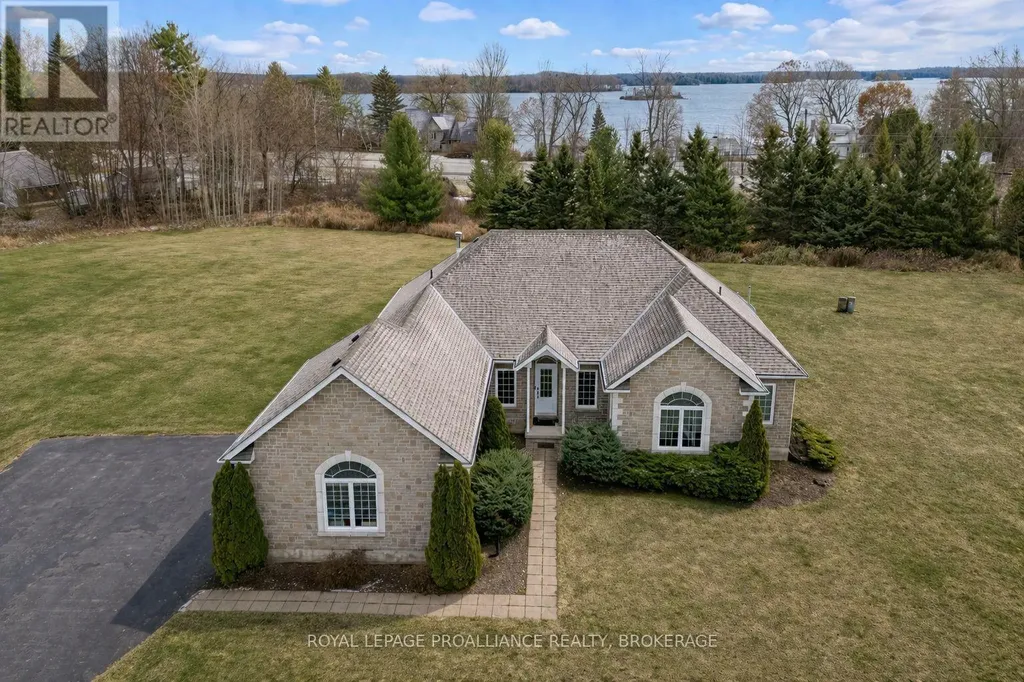 61 Conner Drive Gananoque ON K7G 2V4