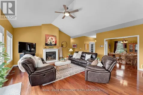 61 Conner Drive Gananoque ON K7G 2V4