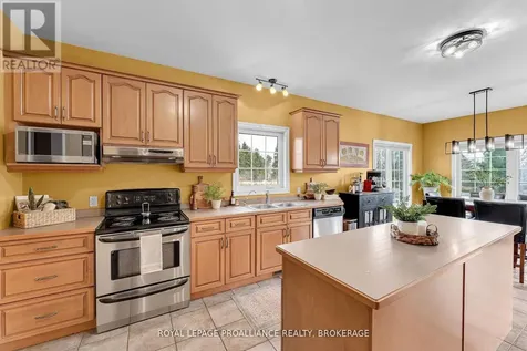 61 Conner Drive Gananoque ON K7G 2V4