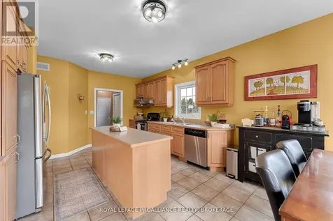 61 Conner Drive Gananoque ON K7G 2V4