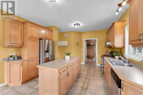 61 Conner Drive Gananoque ON K7G 2V4