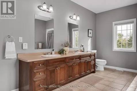 61 Conner Drive Gananoque ON K7G 2V4