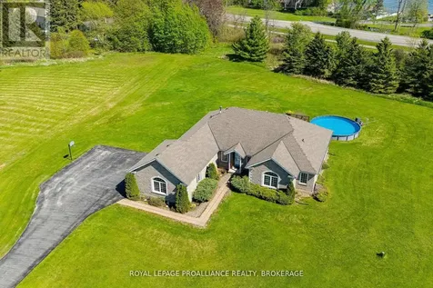 61 Conner Drive Gananoque ON K7G 2V4