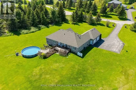 61 Conner Drive Gananoque ON K7G 2V4