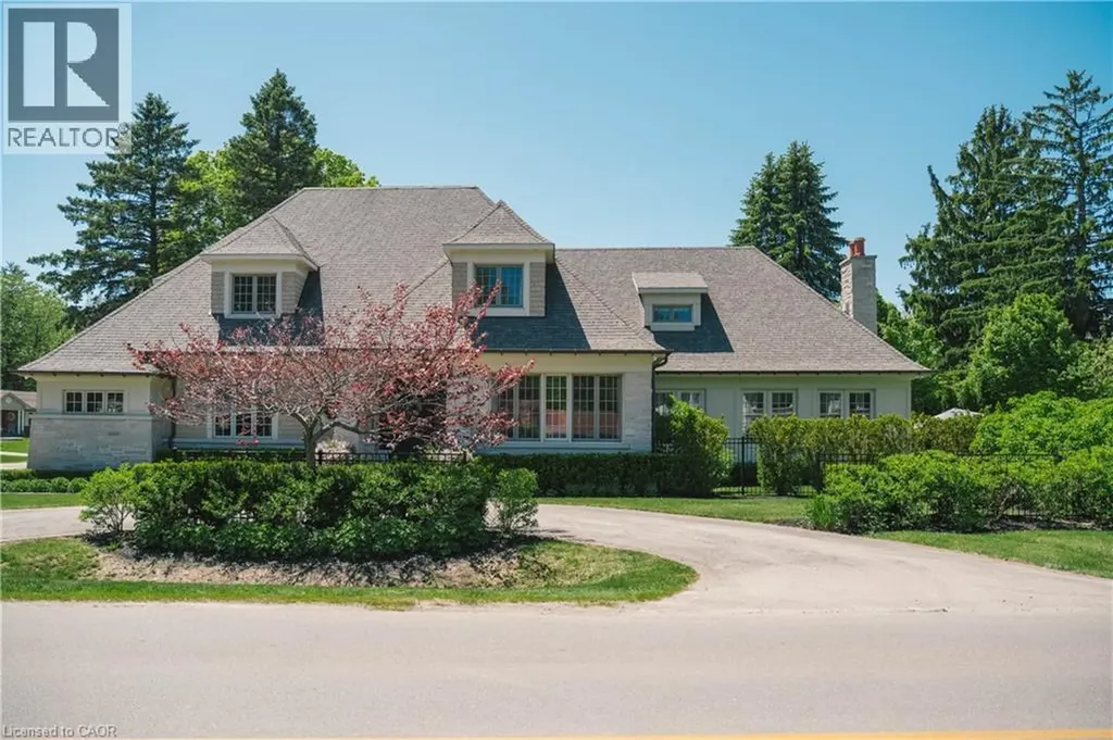 147 Beverly Court Ancaster ON L9G 1B9