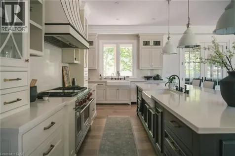 147 Beverly Court Ancaster ON L9G 1B9