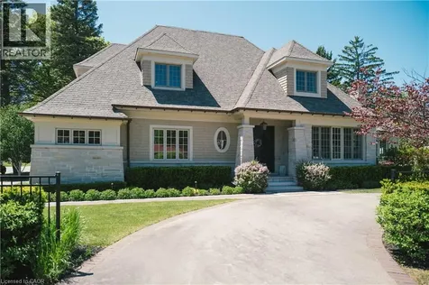 147 Beverly Court Ancaster ON L9G 1B9