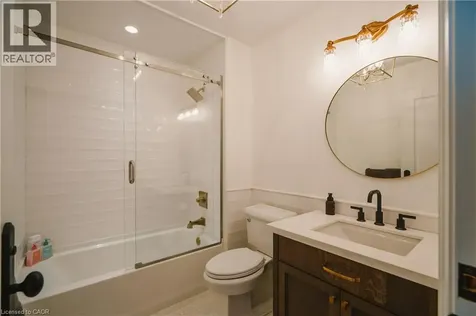 147 Beverly Court Ancaster ON L9G 1B9