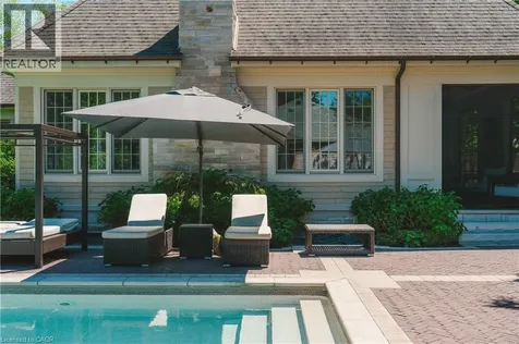 147 Beverly Court Ancaster ON L9G 1B9