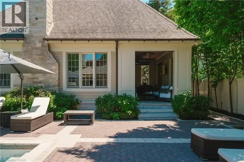 147 Beverly Court Ancaster ON L9G 1B9