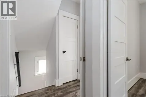 40 Woodland Avenue Kitchener ON N2M 3G7
