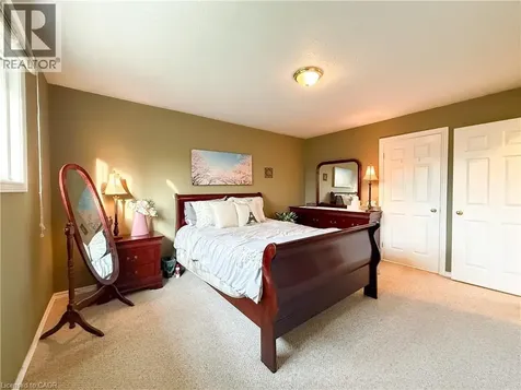 33 Lingwood Drive Waterford ON N0E 1Y0