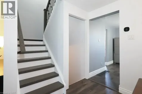 279 Sandowne Drive Waterloo ON N2K 2C1